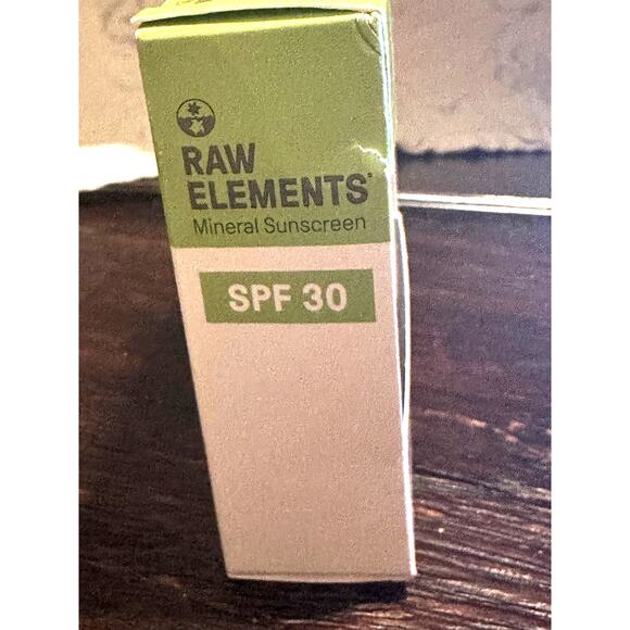 Raw Elements Face & Body Mineral Suncreen (SPF 30) - Picture 3 of 4